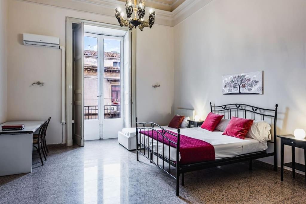 Piccola Luna - Sicilian Mood Collection Catania